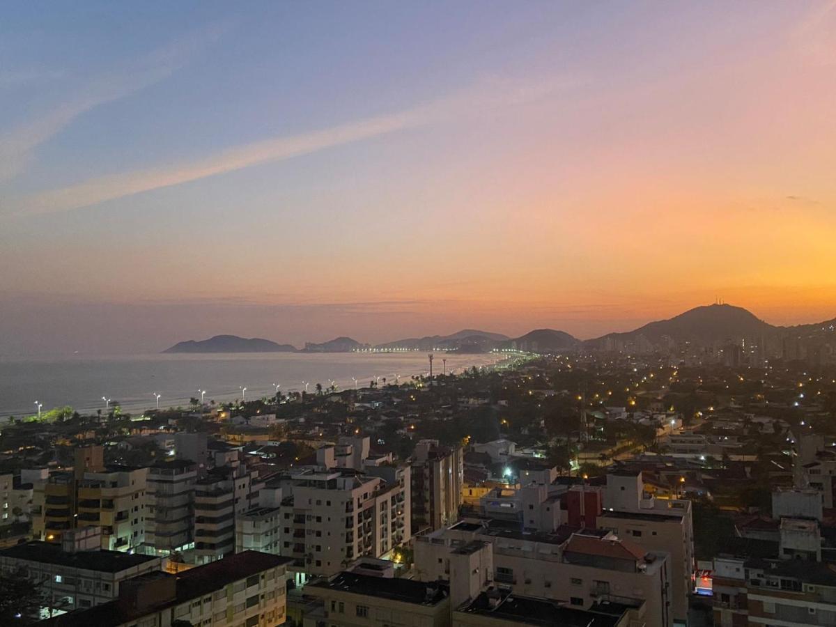 غوارويا Vista Para Mar!!! Lazer Completo A Poucos Passos Da Praia المظهر الخارجي الصورة